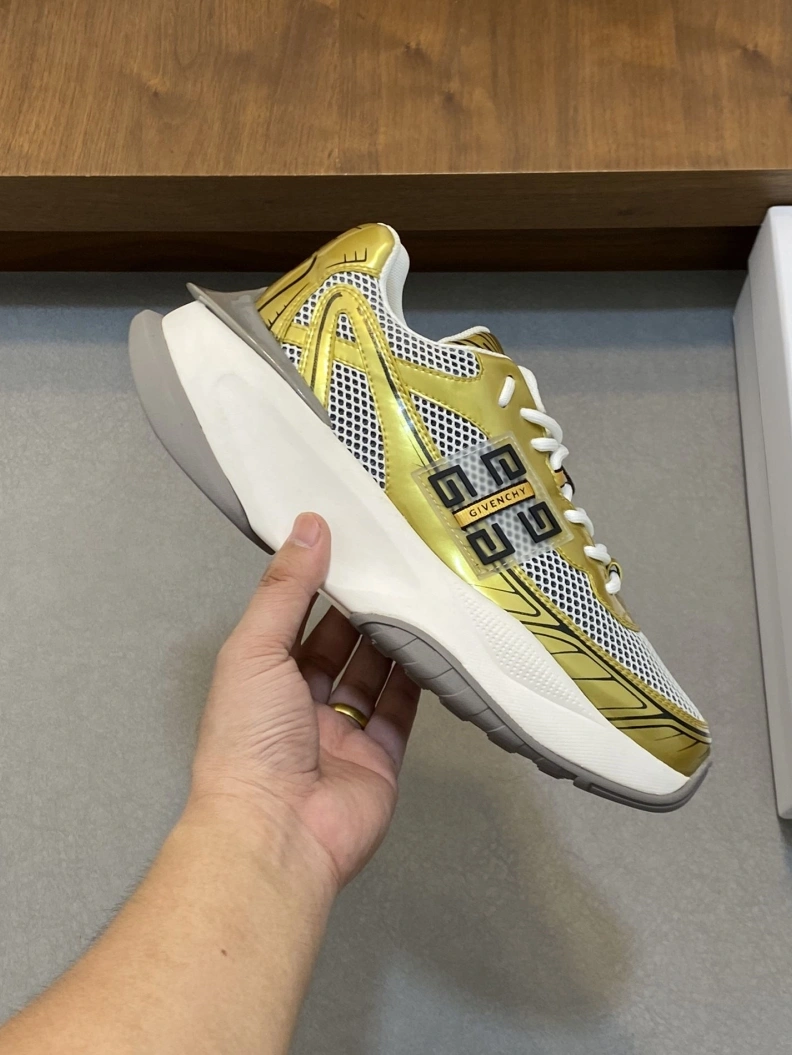 StreetReady Gxvxnchy Sneakers 152256
