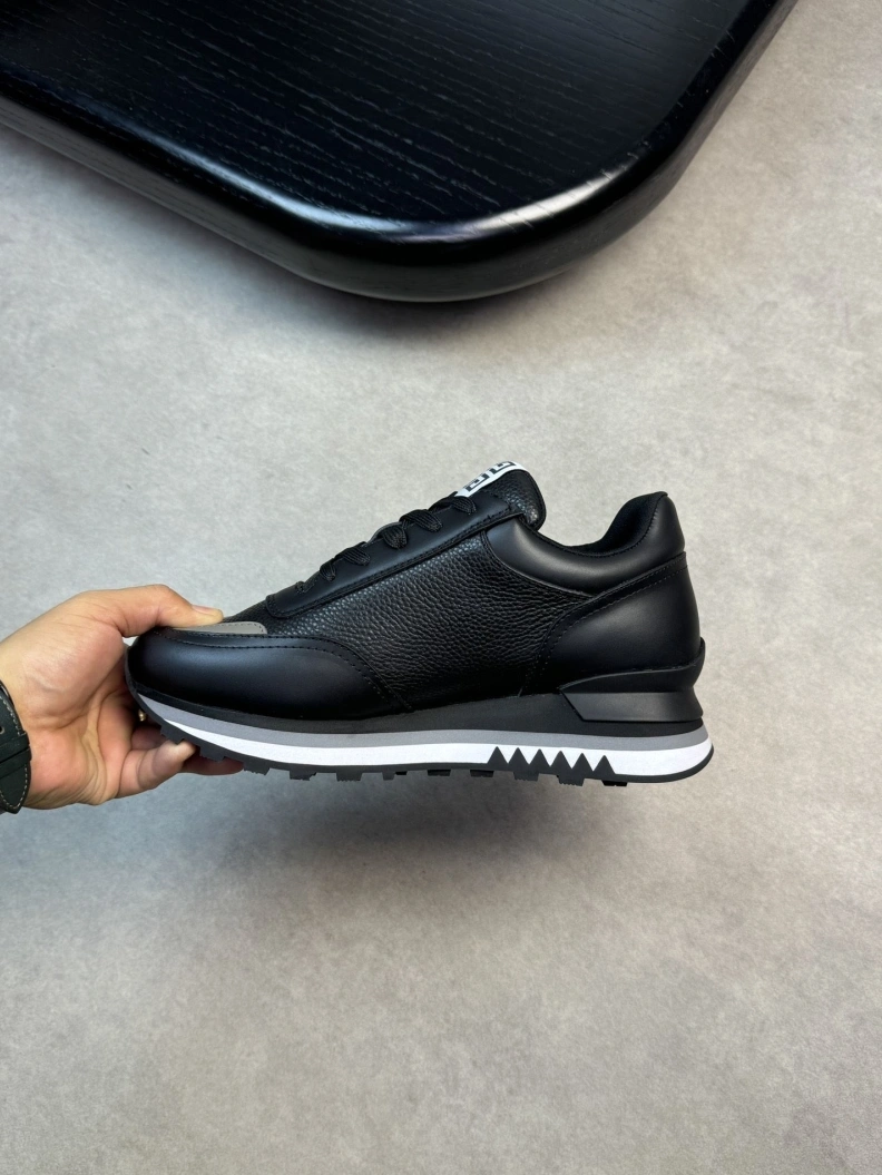 ModernLook Gxvxnchy Sneakers 152254