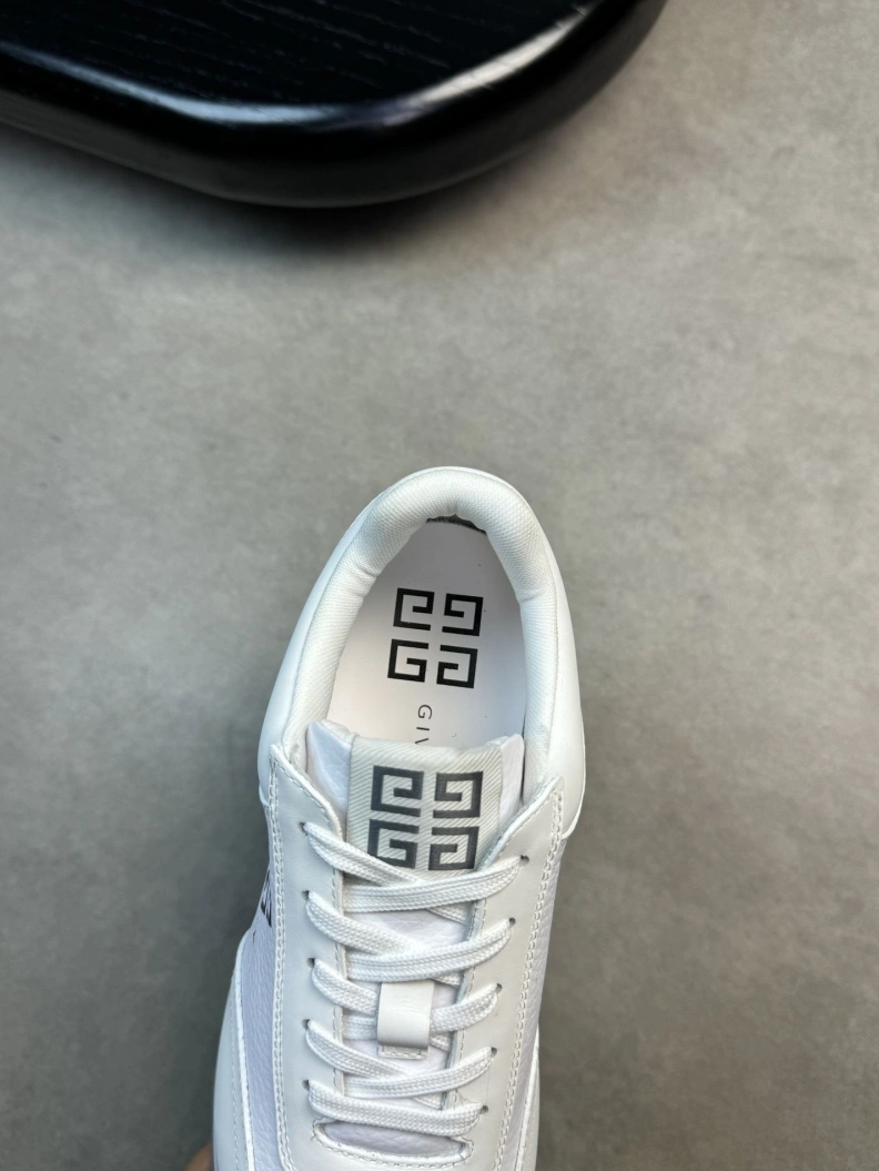 Gxvxnchy Sneakers Practical 152251