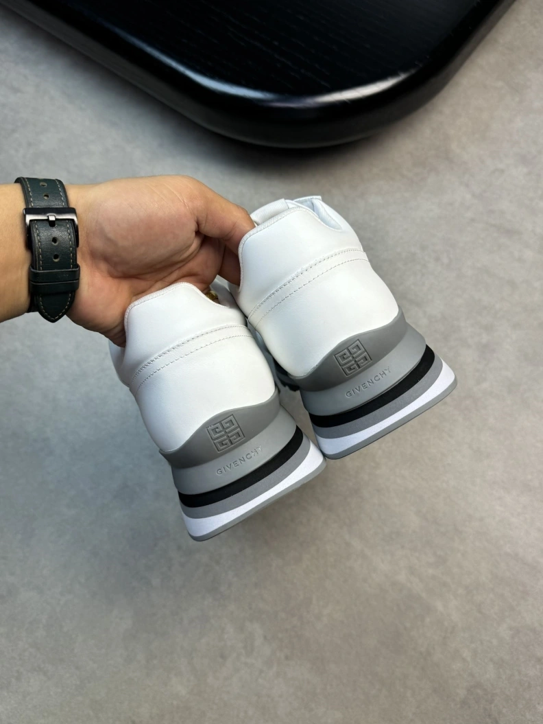Gxvxnchy Sneakers Practical 152251