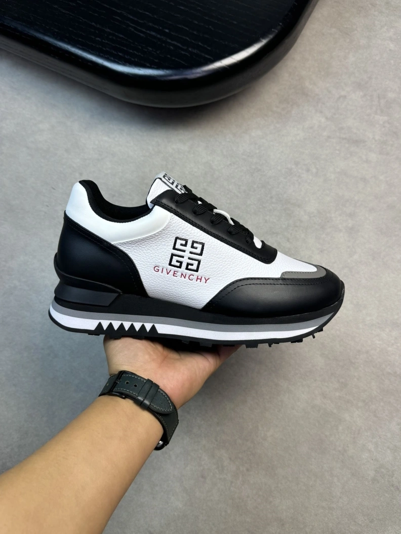 Gxvxnchy Sneakers Stylish 152246