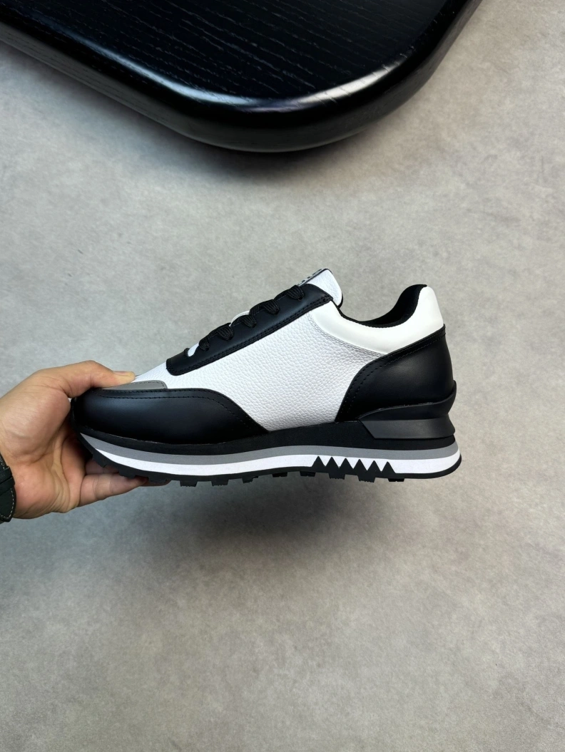 Gxvxnchy Sneakers Stylish 152246