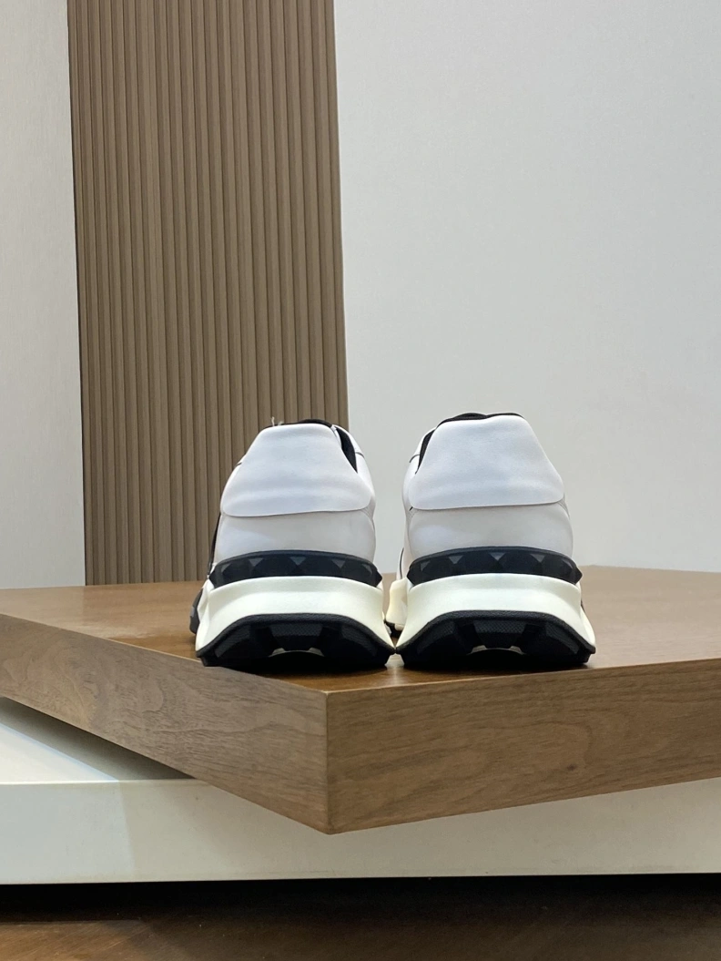 Sophisticated Vxlxntino Sneakers 229090