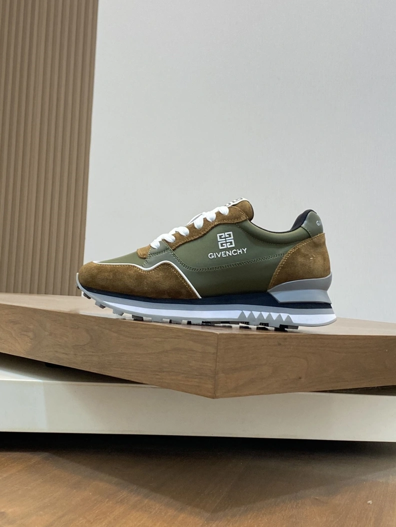 TopPick Gxvxnchy Sneakers 152237