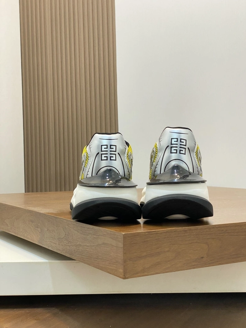 Gxvxnchy Sneakers SportInspired 152233