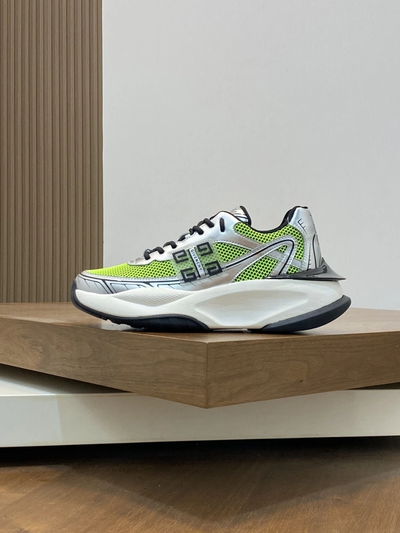Popular Gxvxnchy Sneakers 152238