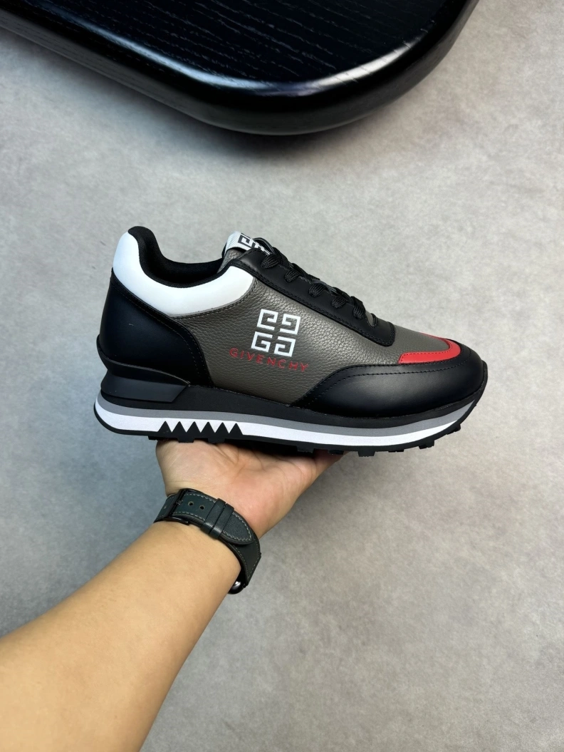 StreetReady Gxvxnchy Sneakers 152227
