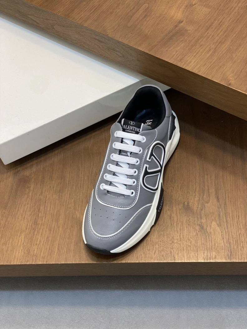 Lightweight Vxlxntino Sneakers 229077