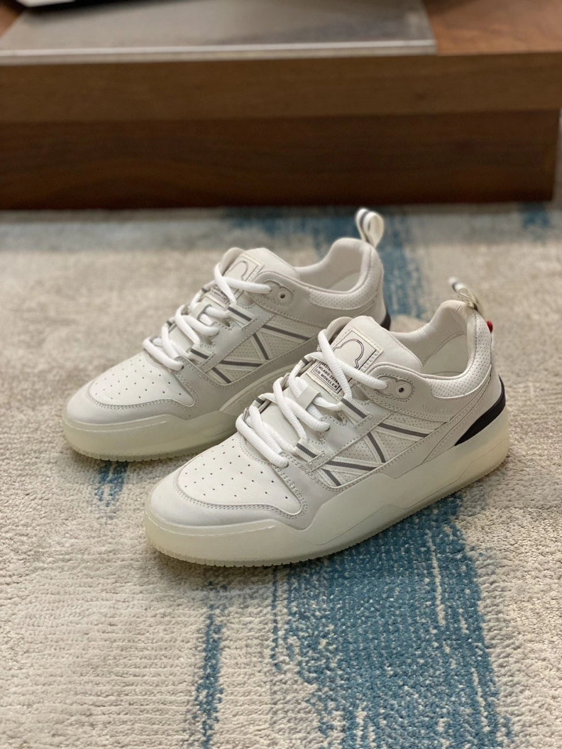 WellDesigned Mxnclxr Sneakers 197275