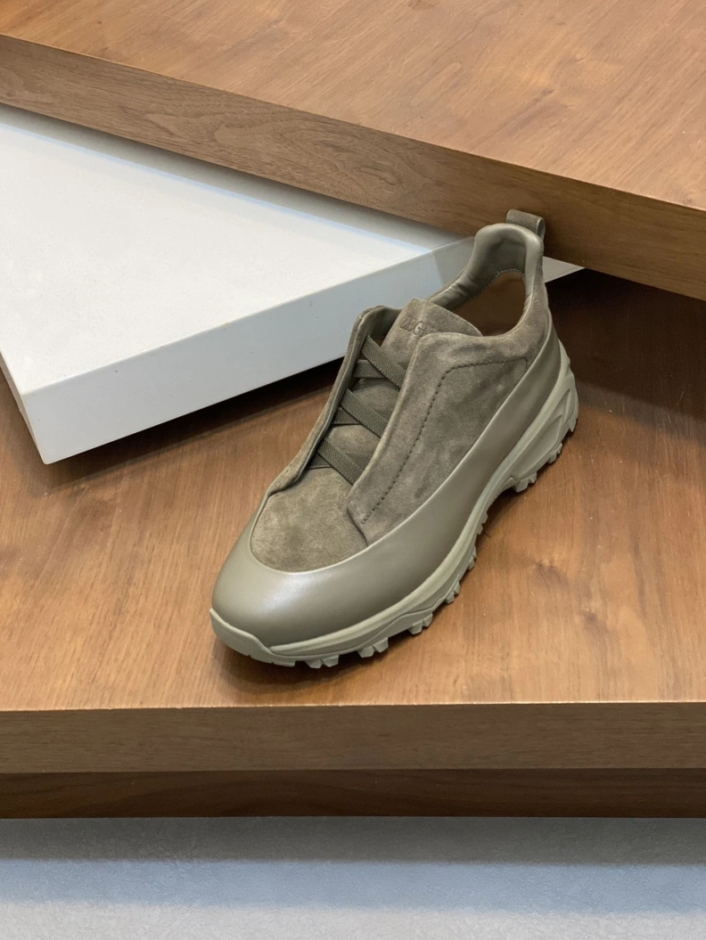 EyeCatching Othxr Sneakers 210508