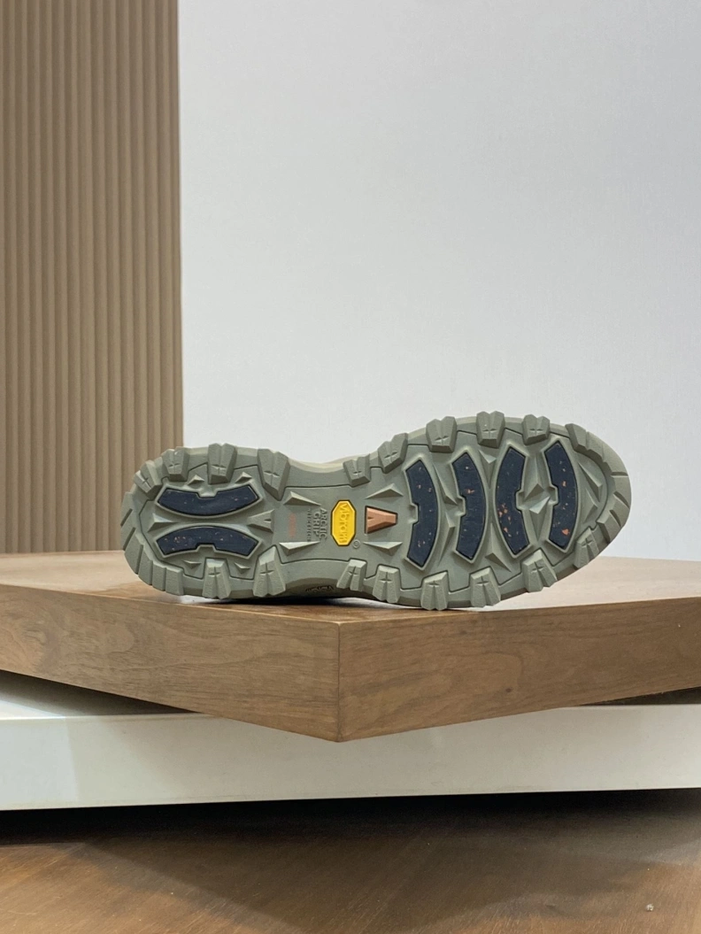 EyeCatching Othxr Sneakers 210508