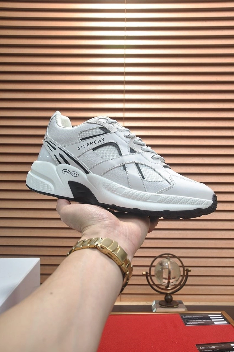 Elegant Gxvxnchy Sneakers 152226