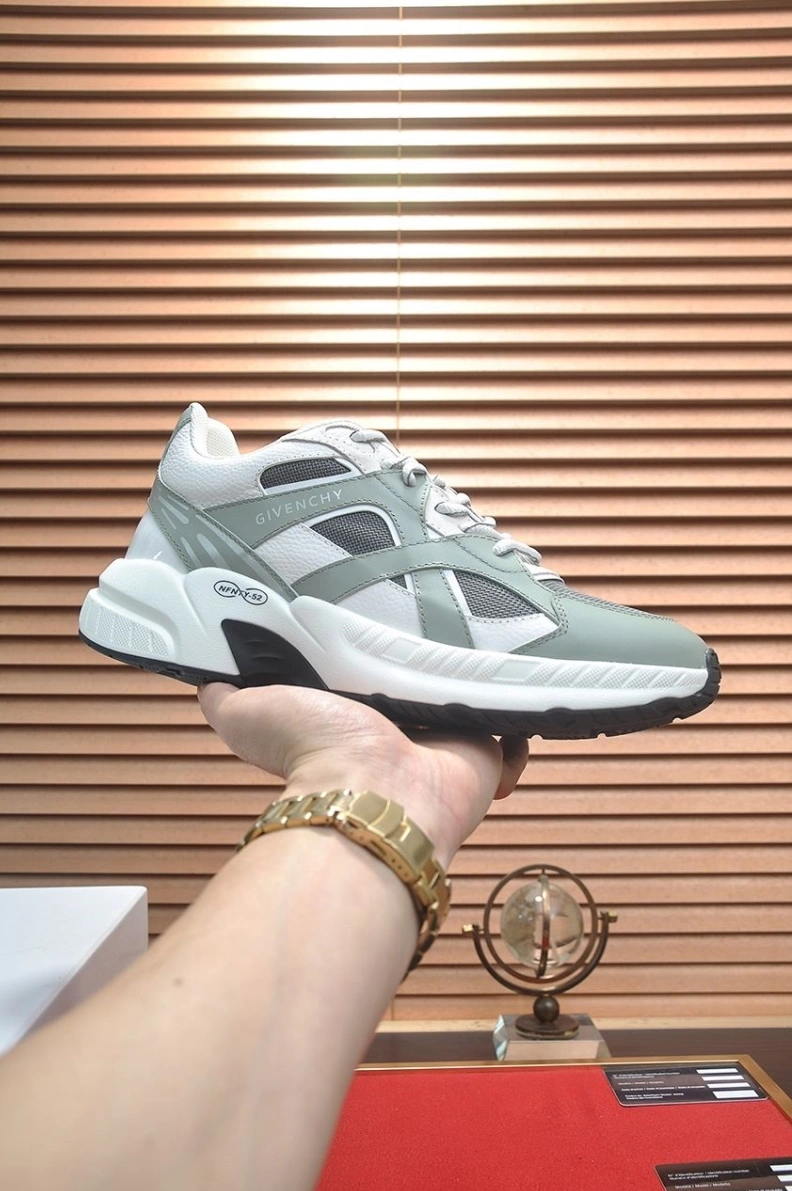 Gxvxnchy Sneakers UrbanStyle 152221