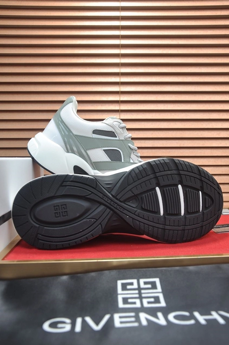 Gxvxnchy Sneakers UrbanStyle 152221