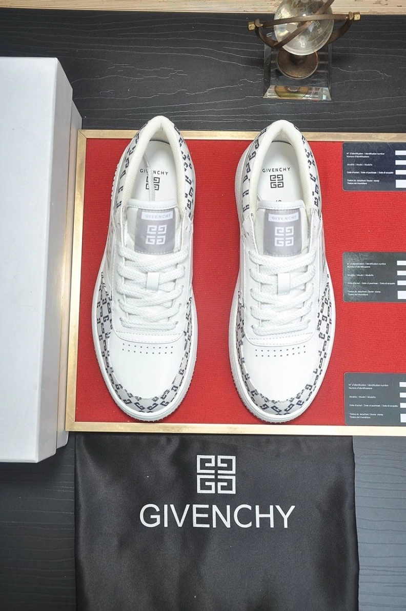 ModernLook Gxvxnchy Sneakers 152219