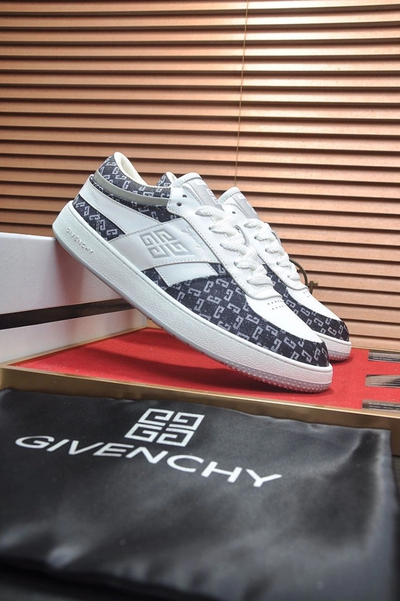 Reliable Gxvxnchy Sneakers 152216