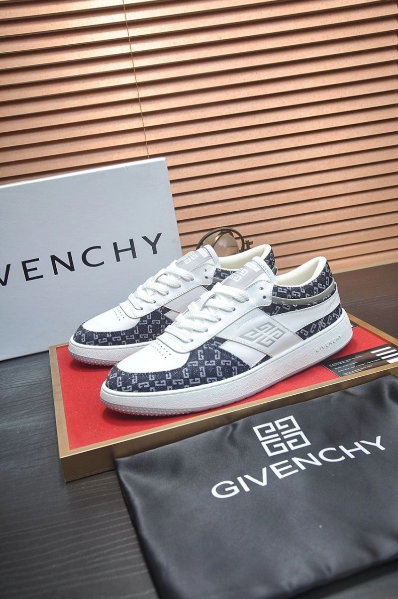 Reliable Gxvxnchy Sneakers 152216