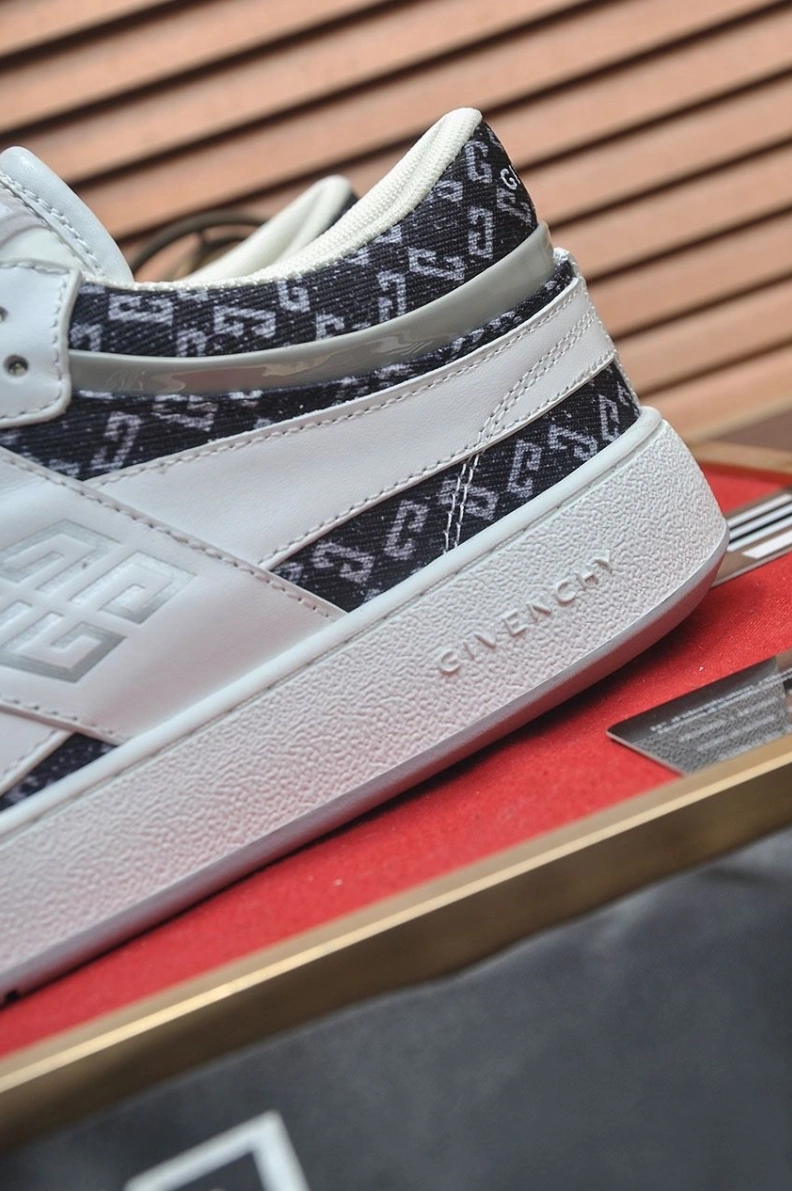 Reliable Gxvxnchy Sneakers 152216