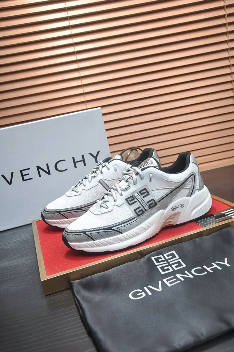 Gxvxnchy Sneakers Trendsetting 152212