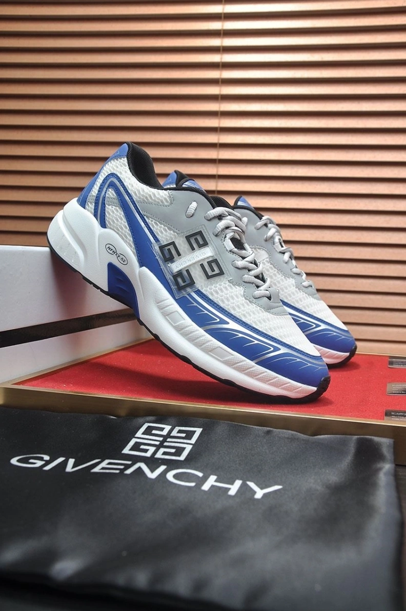 Gxvxnchy Sneakers Classic 152207