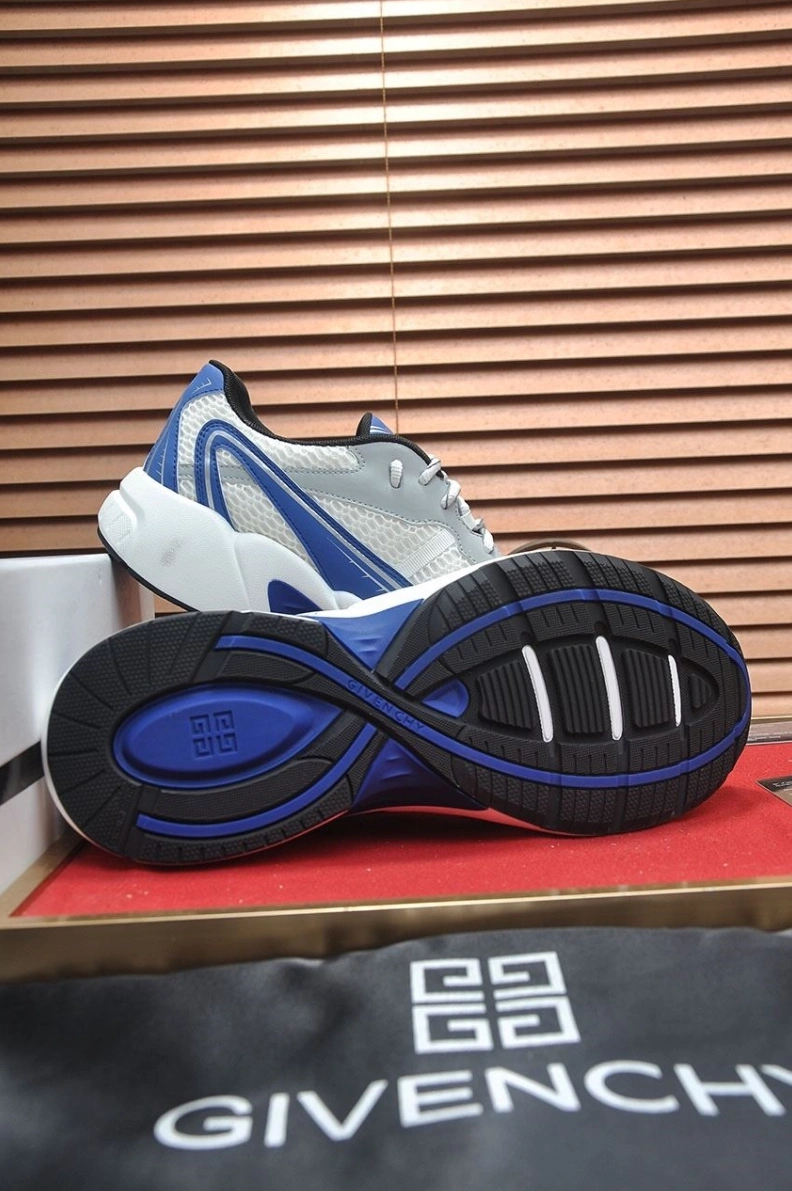 Gxvxnchy Sneakers Classic 152207