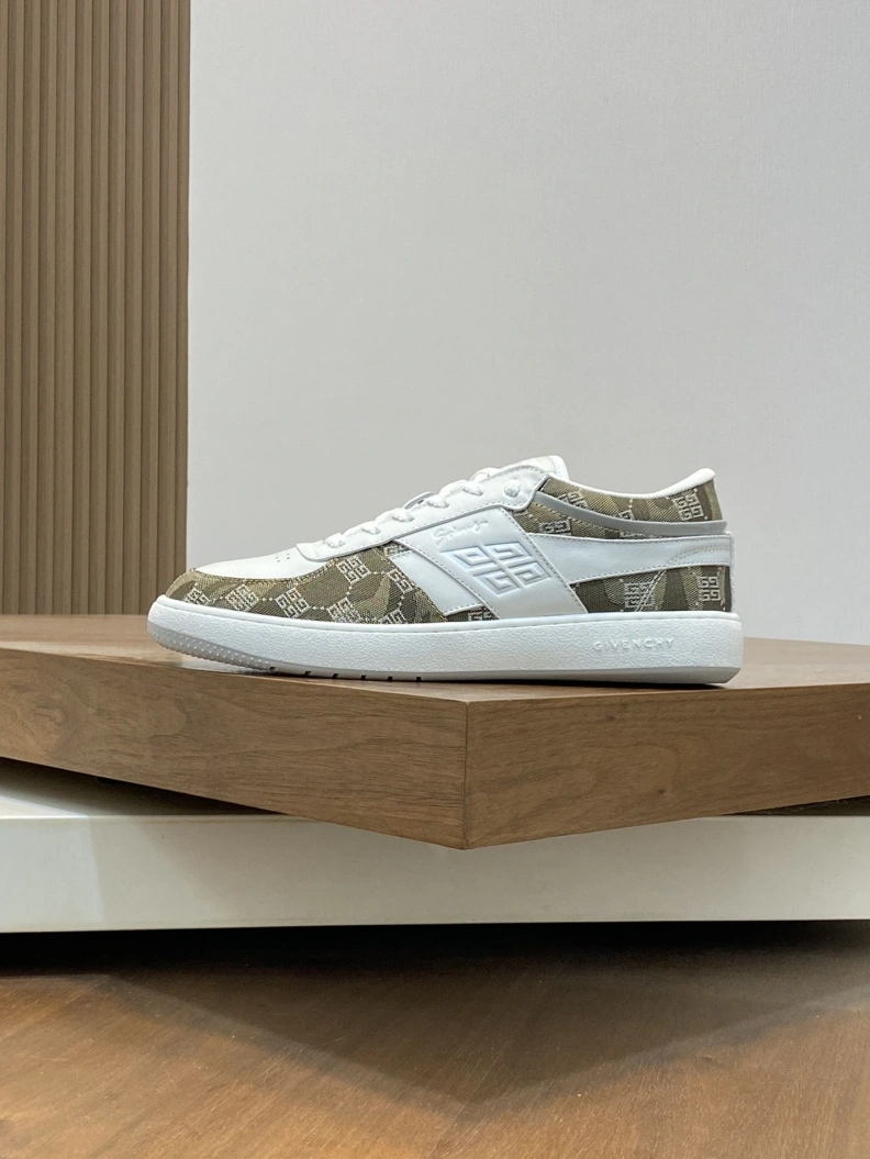Gxvxnchy Sneakers TopPick 152196
