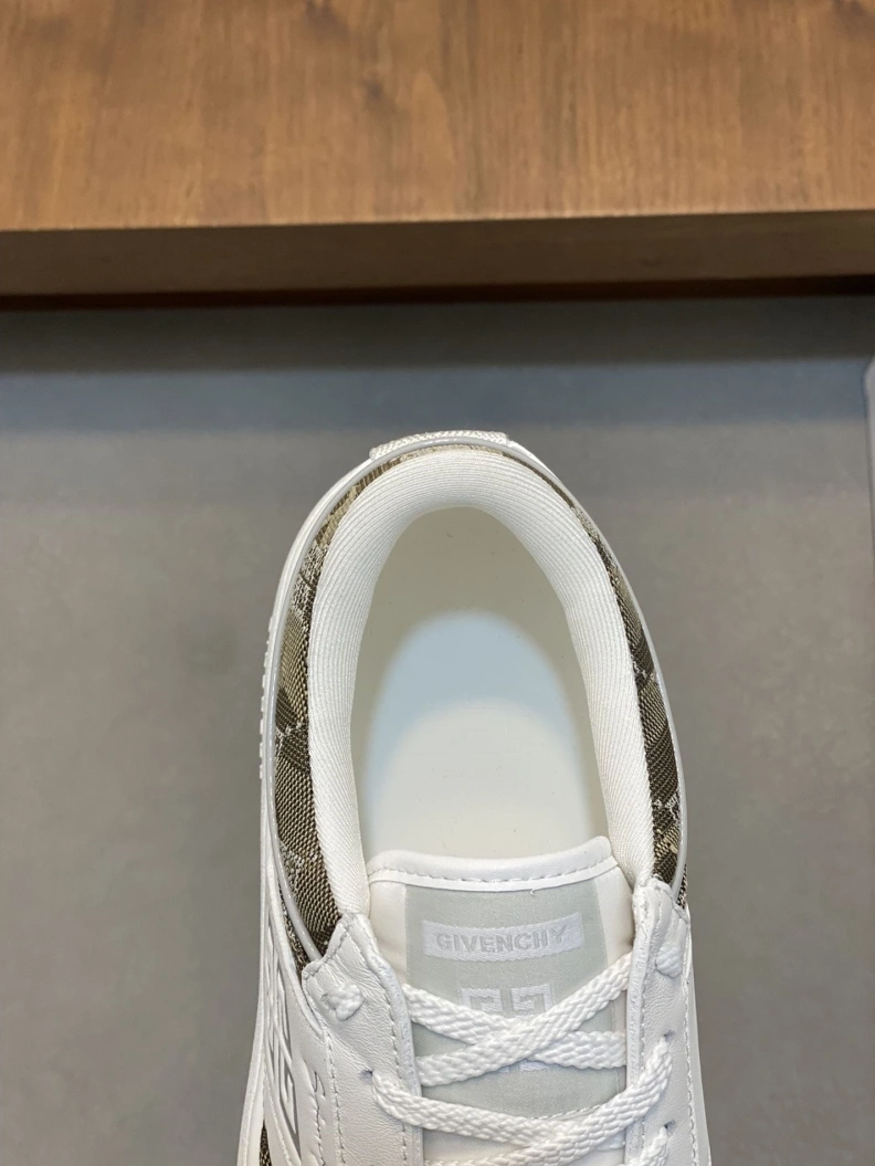 Gxvxnchy Sneakers TopPick 152196