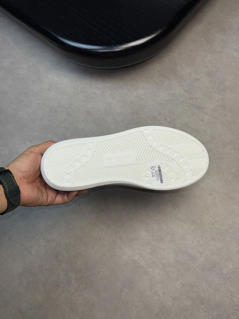Gxvxnchy Sneakers Compact 152203