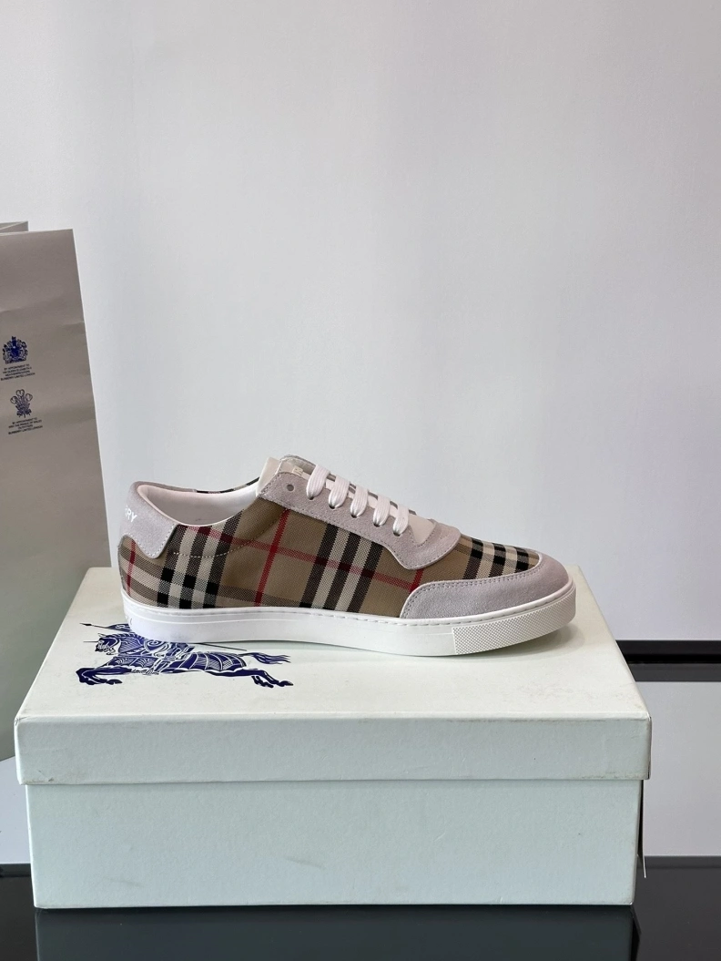 Bxrbxrry Sneakers TopPick 114521