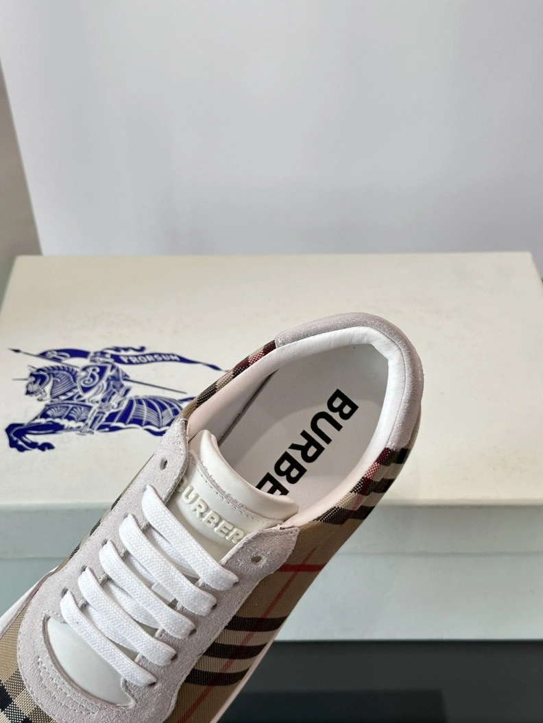 Bxrbxrry Sneakers TopPick 114521