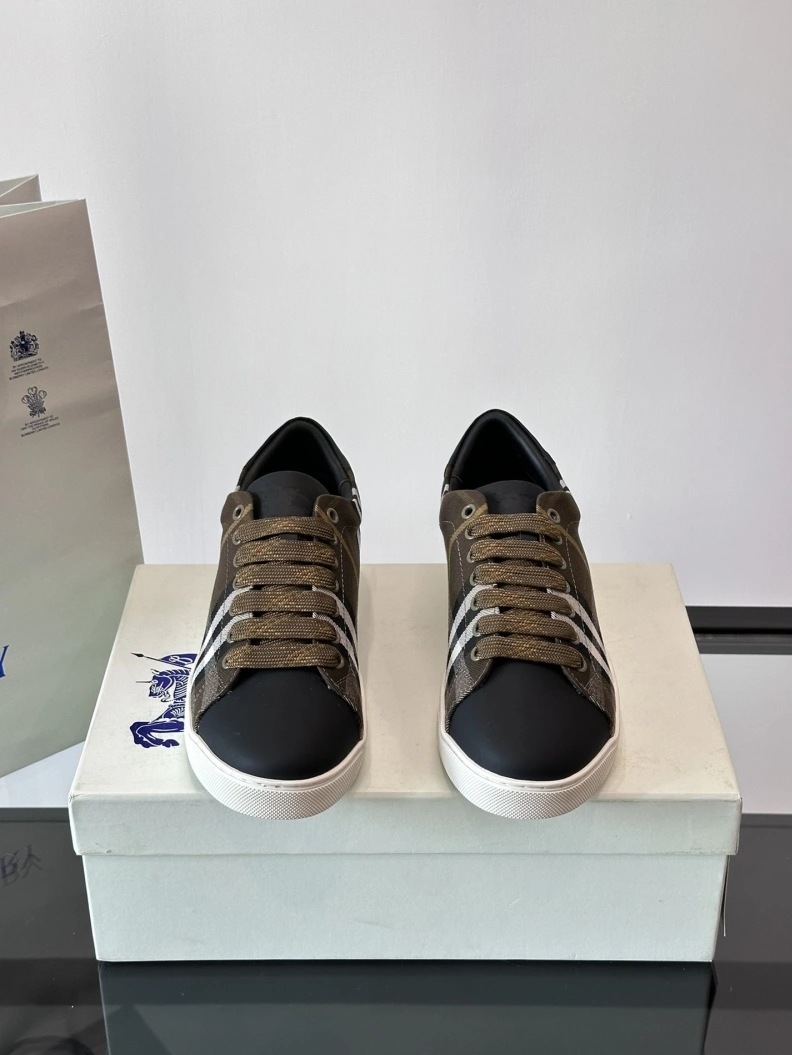 GoodFit Bxrbxrry Sneakers 114510