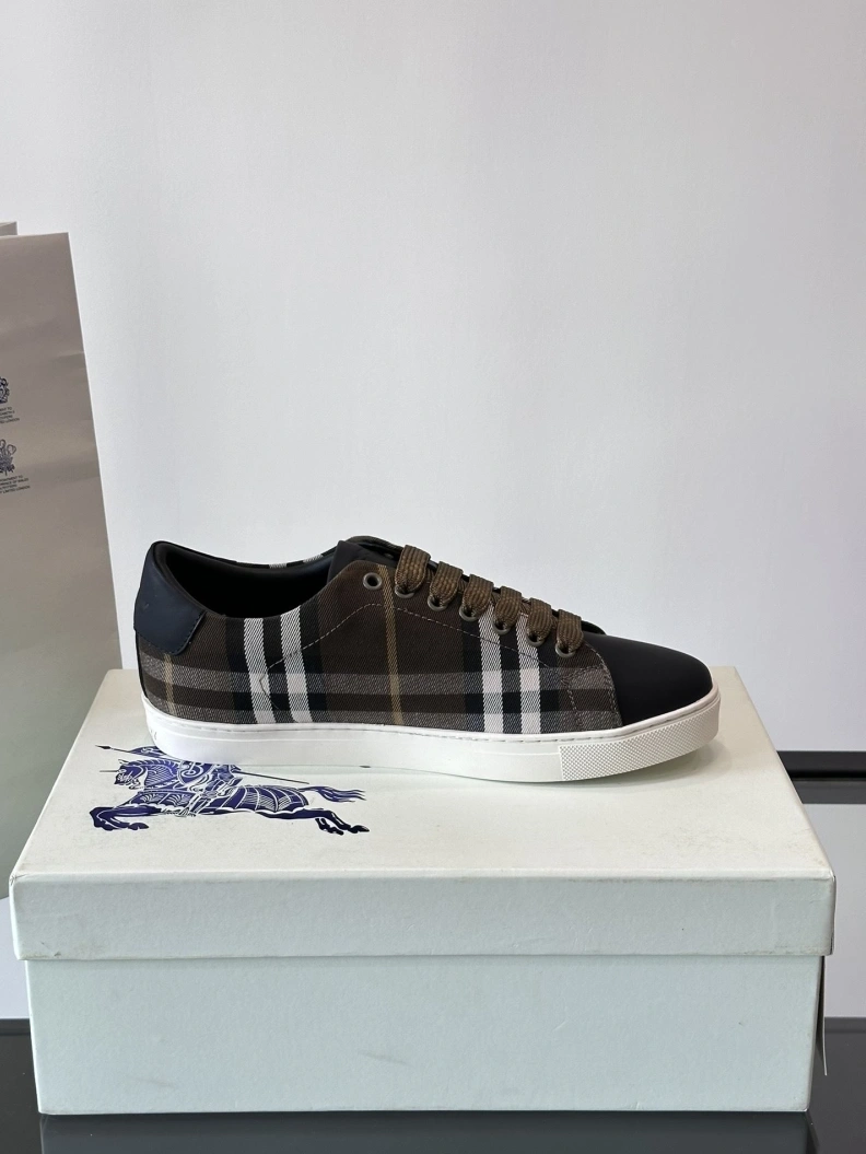 GoodFit Bxrbxrry Sneakers 114510
