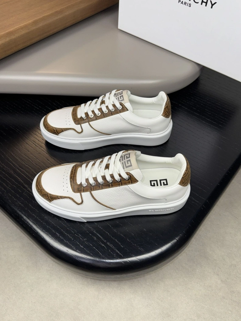 Comfortable Gxvxnchy Sneakers 152190