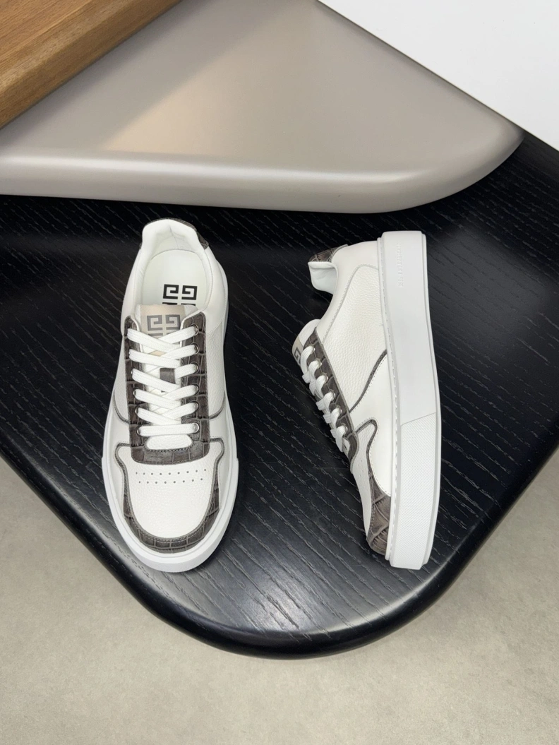 Gxvxnchy Sneakers Unique 152193