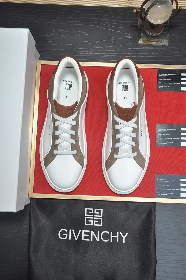 Gxvxnchy Sneakers Functional 152191