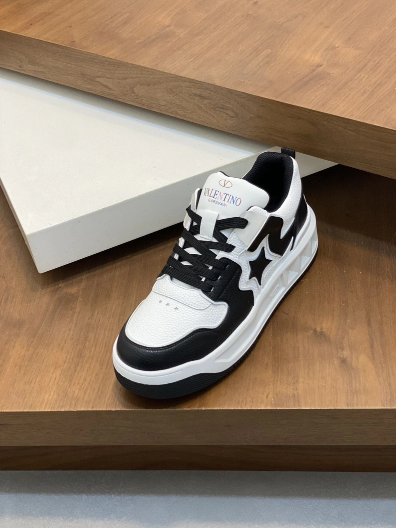 AllSeason Vxlxntino Sneakers 229076