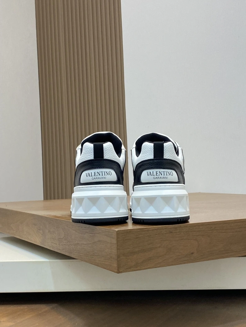 AllSeason Vxlxntino Sneakers 229076