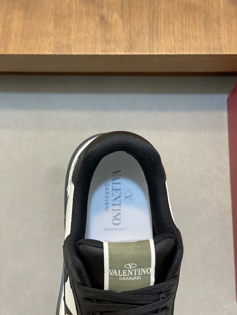 DailyWear Vxlxntino Sneakers 229060