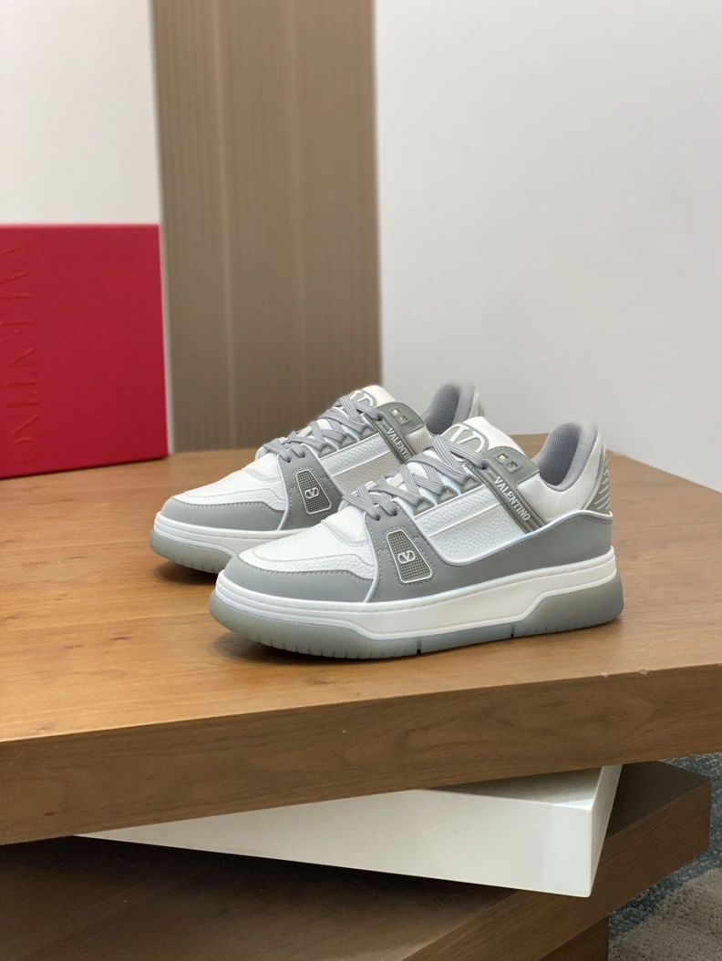 Vibrant Vxlxntino Sneakers 229073