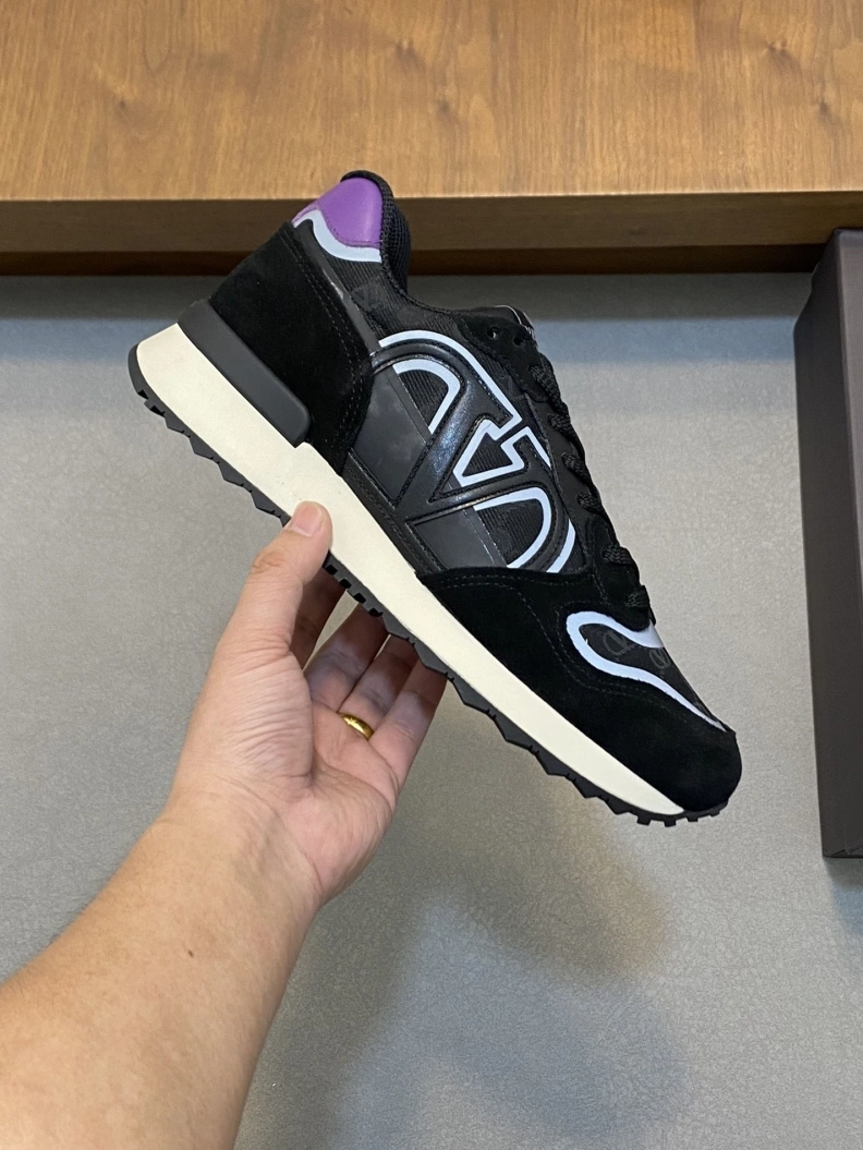 Cozy Vxlxntino Sneakers 229067
