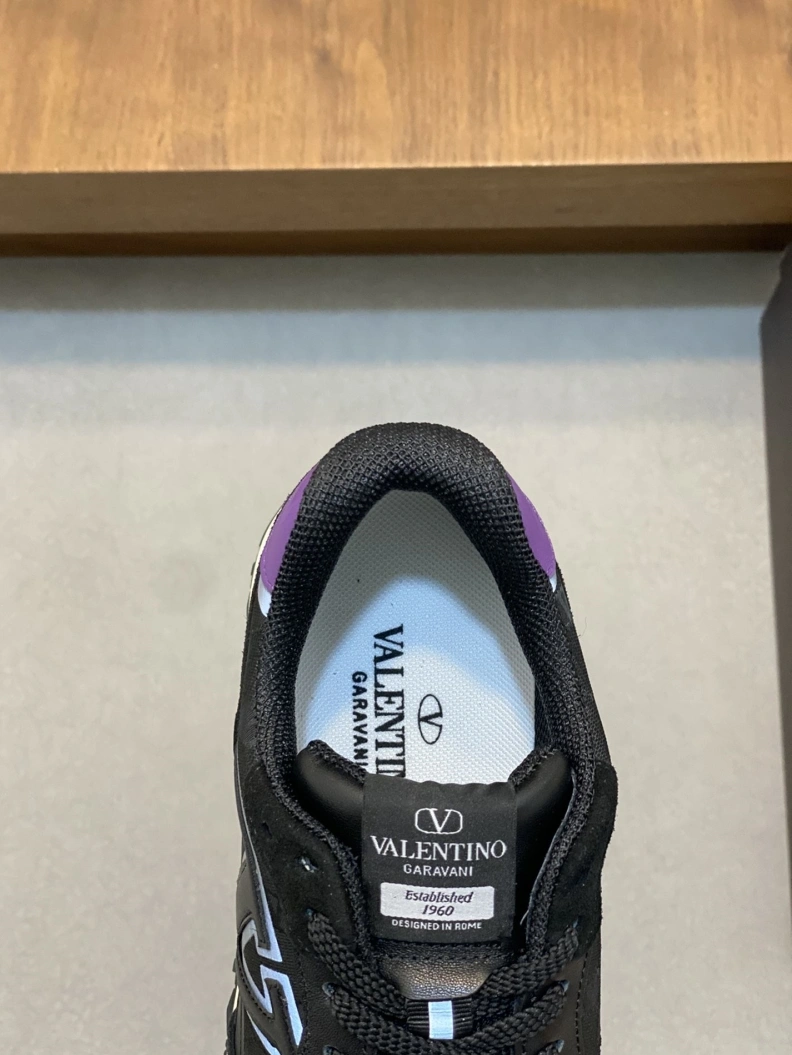 Cozy Vxlxntino Sneakers 229067