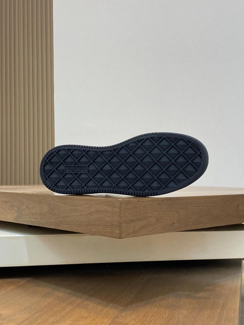 Fashionable Vxlxntino Sneakers 229047