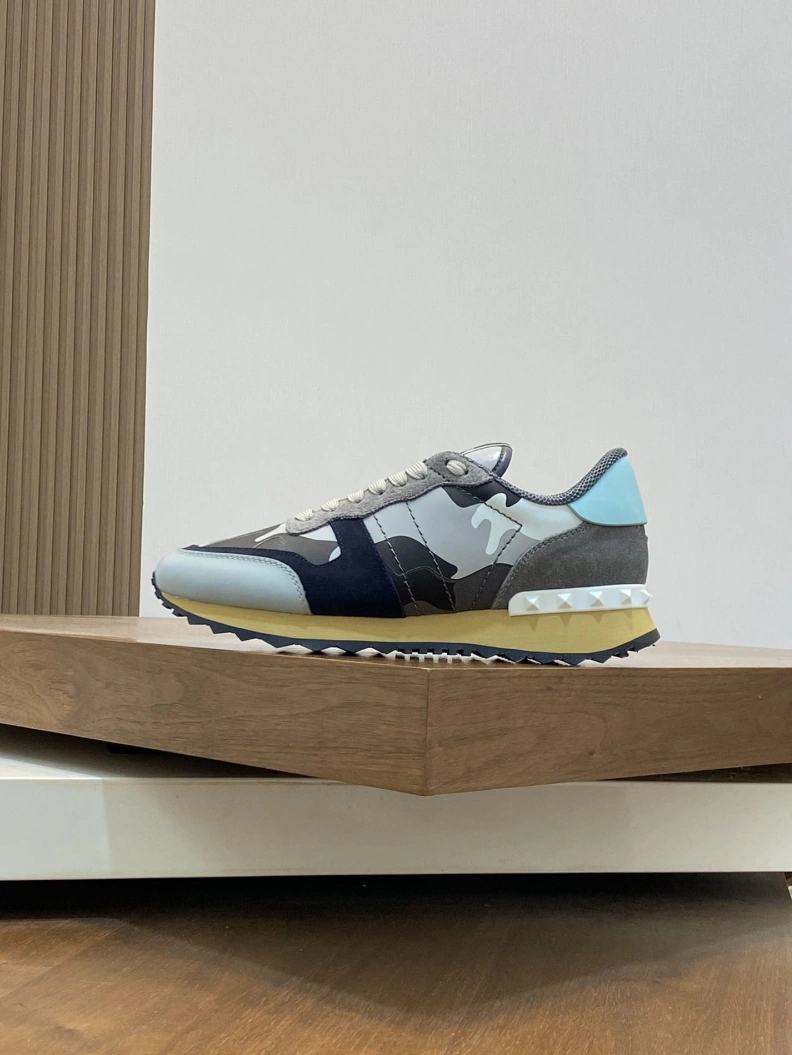 Vibrant Vxlxntino Sneakers 229059