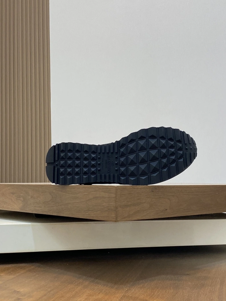 AllSeason Vxlxntino Sneakers 229036