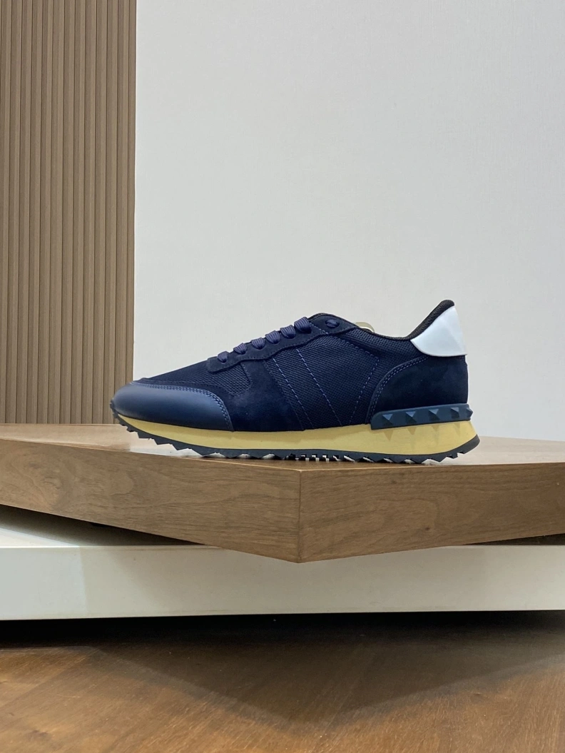 GoAnywhere Vxlxntino Sneakers 229040