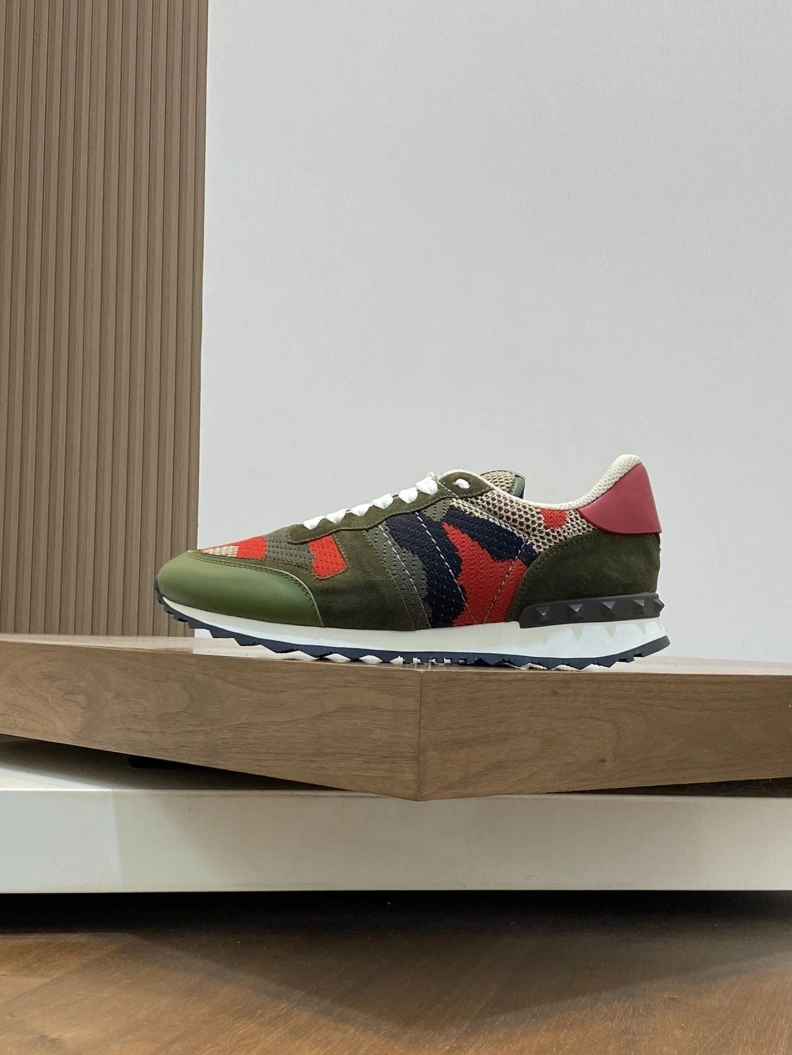 Timeless Vxlxntino Sneakers 229037