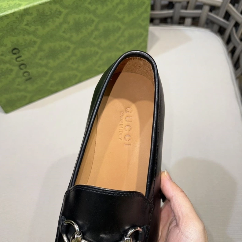 Trendsetting Gxccx Leather Shoes 155877