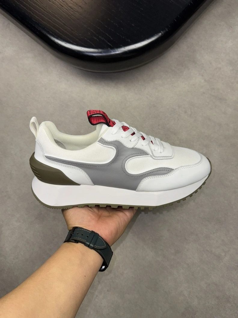 Gxvxnchy Sneakers DailyWear 152183