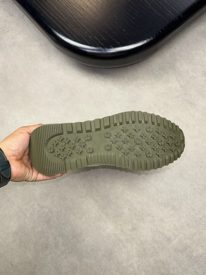 Gxvxnchy Sneakers Lightweight 152198