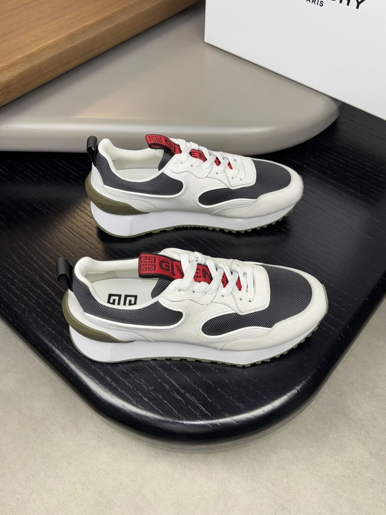 Gxvxnchy Sneakers Bold 152184